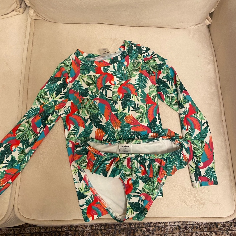 Old Navy Red and Green Rashguard Swim Set size 5T